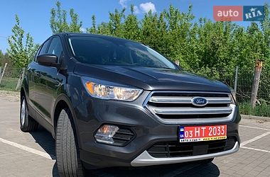 Позашляховик / Кросовер Ford Escape 2019 в Дубні
