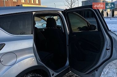 Внедорожник / Кроссовер Ford Escape 2016 в Виннице