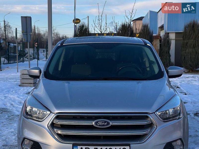 Внедорожник / Кроссовер Ford Escape 2016 в Виннице