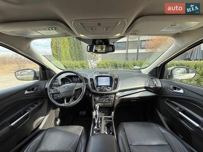 Внедорожник / Кроссовер Ford Escape 2017 в Стрые