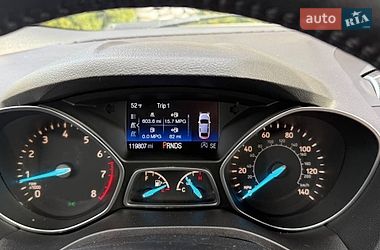 Внедорожник / Кроссовер Ford Escape 2017 в Стрые
