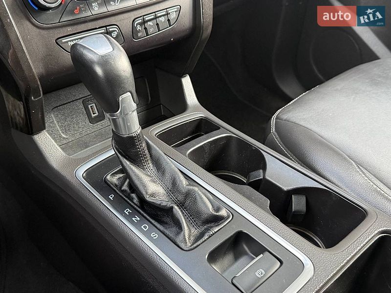 Внедорожник / Кроссовер Ford Escape 2017 в Стрые