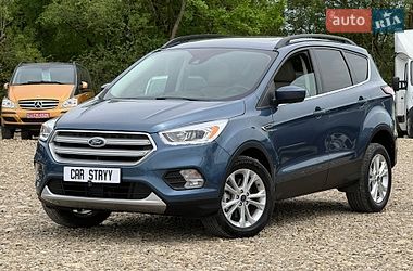 Внедорожник / Кроссовер Ford Escape 2018 в Стрые