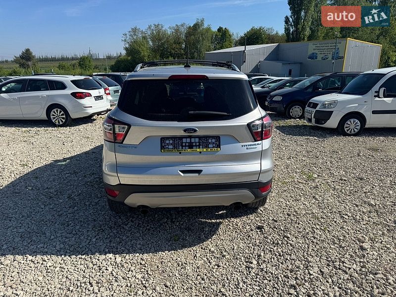 Внедорожник / Кроссовер Ford Escape 2018 в Городке