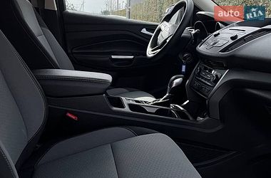 Внедорожник / Кроссовер Ford Escape 2018 в Львове