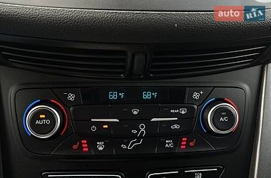 Внедорожник / Кроссовер Ford Escape 2018 в Львове