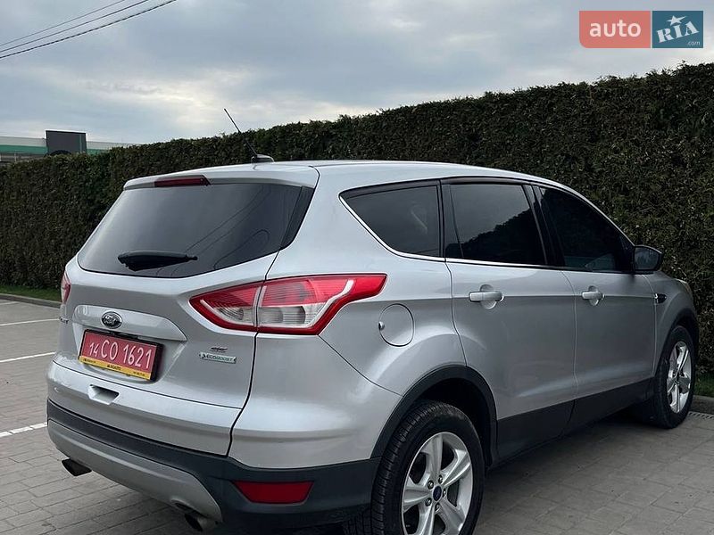 Внедорожник / Кроссовер Ford Escape 2015 в Львове