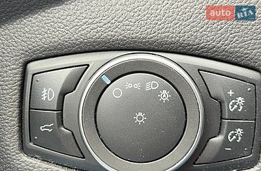 Внедорожник / Кроссовер Ford Escape 2019 в Львове