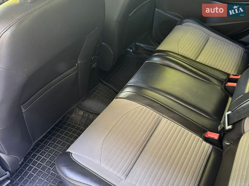 Внедорожник / Кроссовер Ford Escape 2018 в Львове
