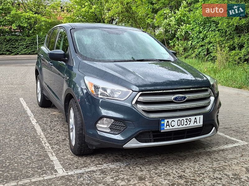 Позашляховик / Кросовер Ford Escape 2019 в Львові