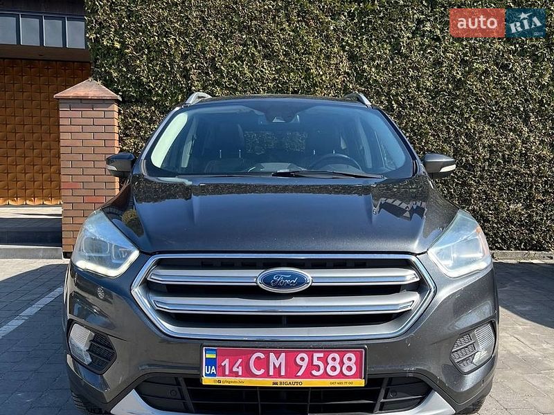 Позашляховик / Кросовер Ford Escape 2017 в Львові