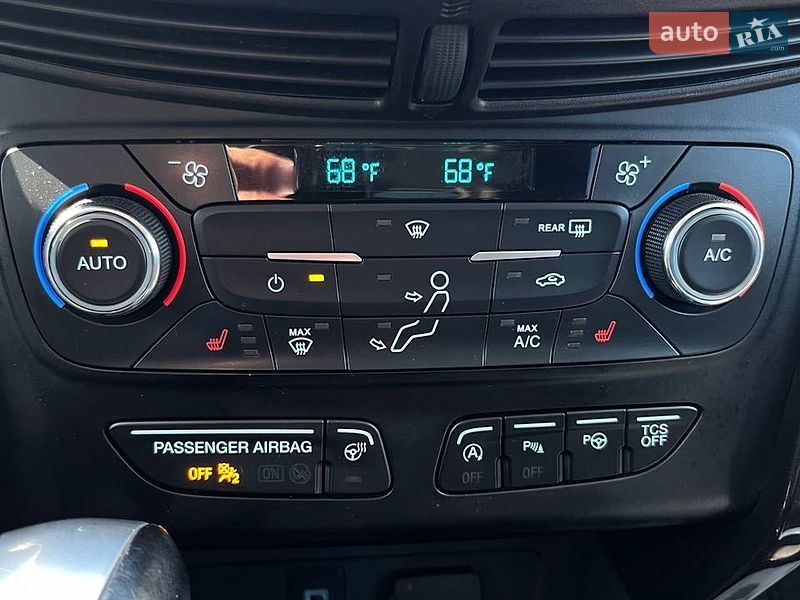 Позашляховик / Кросовер Ford Escape 2017 в Львові