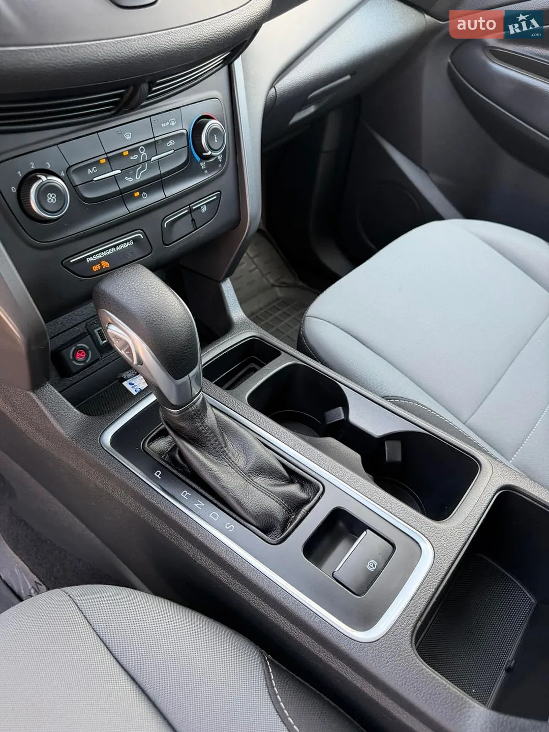 2019 Ford Escape - мініатюра 18
