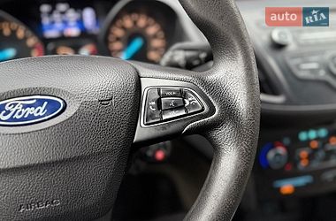Позашляховик / Кросовер Ford Escape 2018 в Львові
