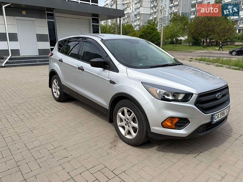 Позашляховик / Кросовер Ford Escape 2018 в Черкасах