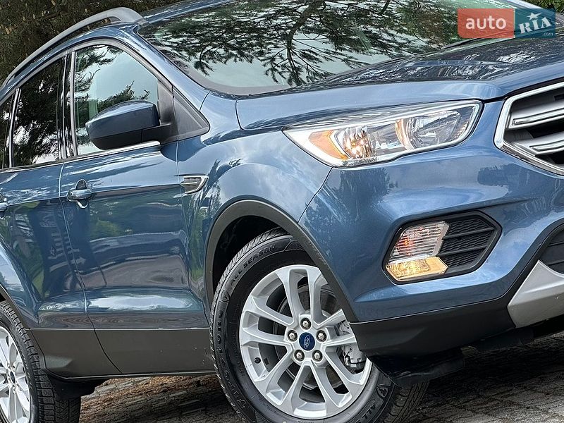 Внедорожник / Кроссовер Ford Escape 2018 в Самборе фото 3 Внедорожник / Кроссовер Ford Escape 2018 в Самборе