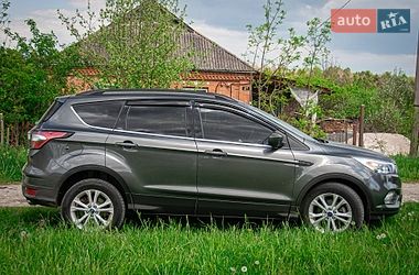 Внедорожник / Кроссовер Ford Escape 2018 в Хмельницком