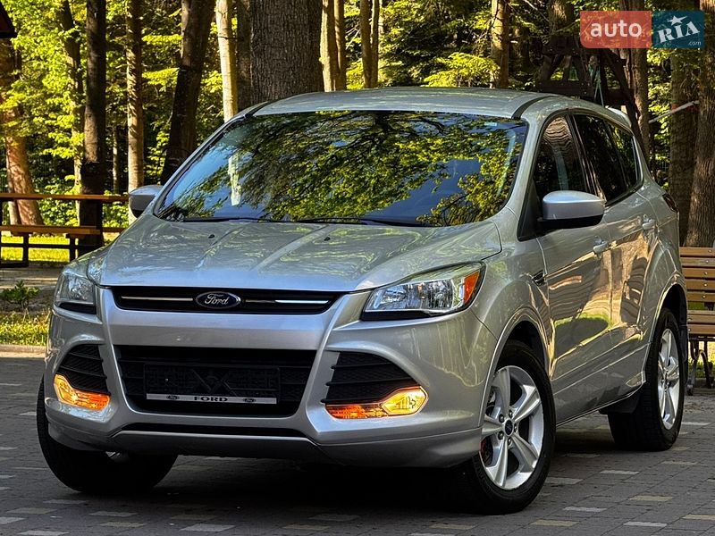 Позашляховик / Кросовер Ford Escape 2015 в Дрогобичі