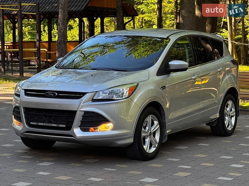 Позашляховик / Кросовер Ford Escape 2015 в Дрогобичі