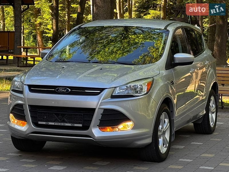 Позашляховик / Кросовер Ford Escape 2015 в Дрогобичі