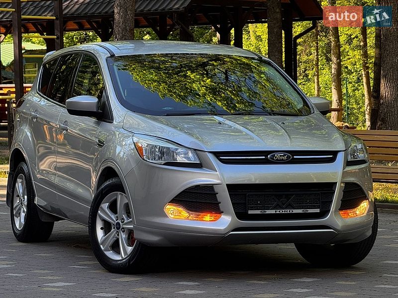 Позашляховик / Кросовер Ford Escape 2015 в Дрогобичі