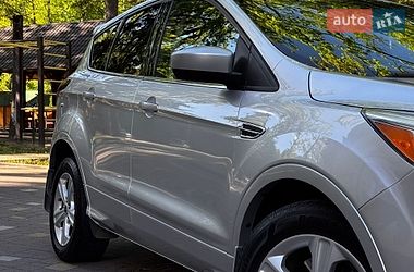 Позашляховик / Кросовер Ford Escape 2015 в Дрогобичі