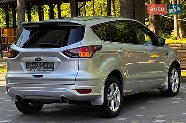 Позашляховик / Кросовер Ford Escape 2015 в Дрогобичі
