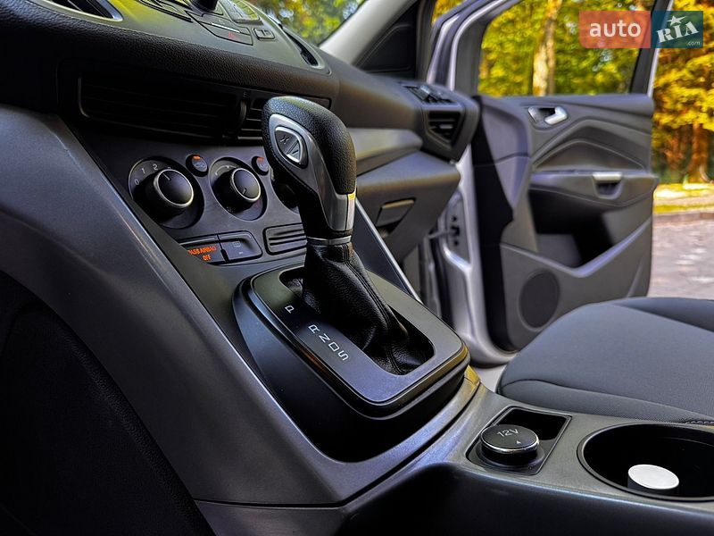 Позашляховик / Кросовер Ford Escape 2015 в Дрогобичі