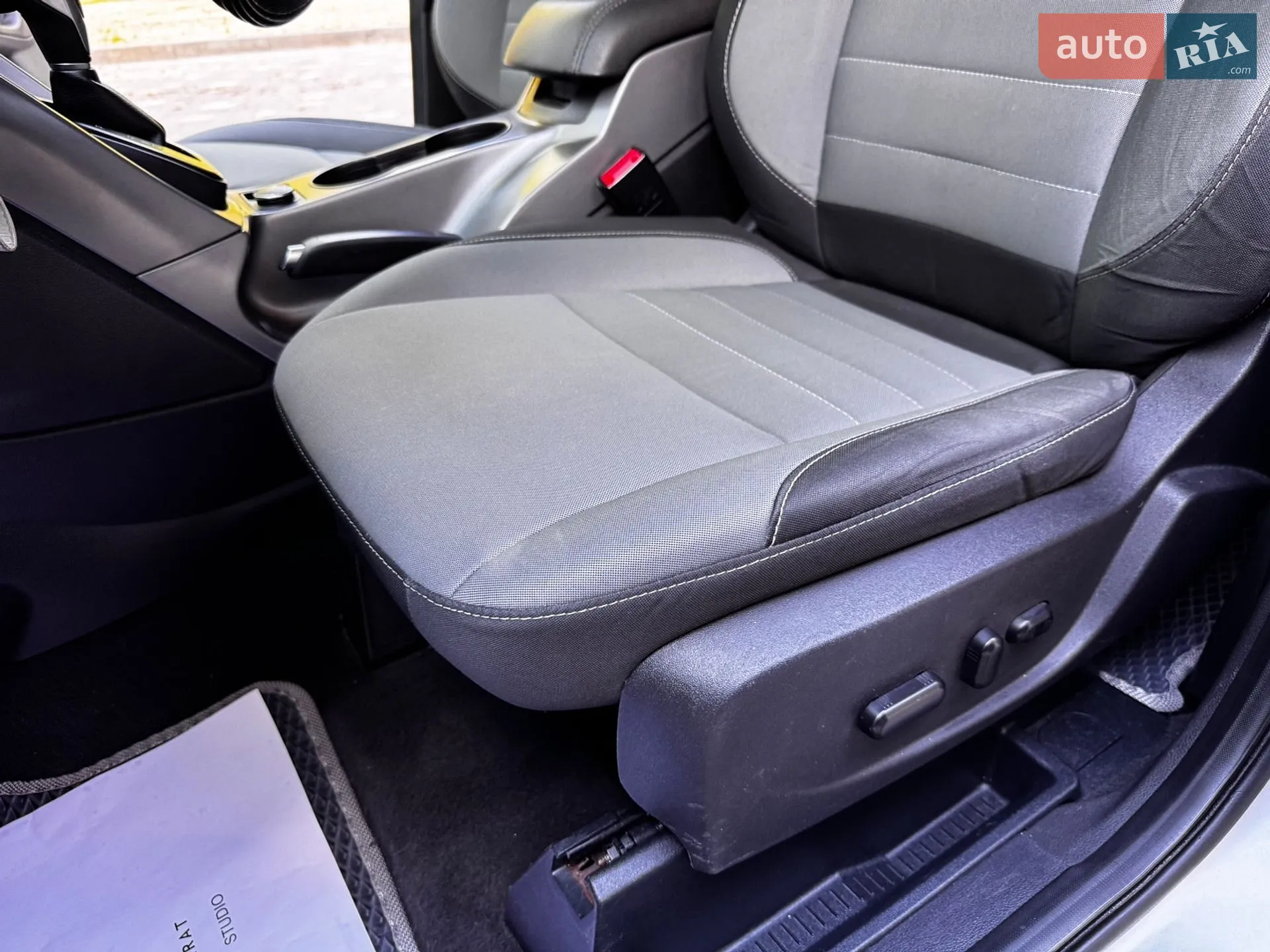 2015 Ford Escape - мініатюра 133