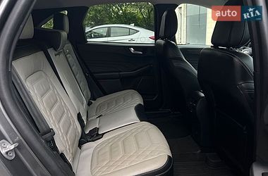 Позашляховик / Кросовер Ford Escape 2023 в Івано-Франківську