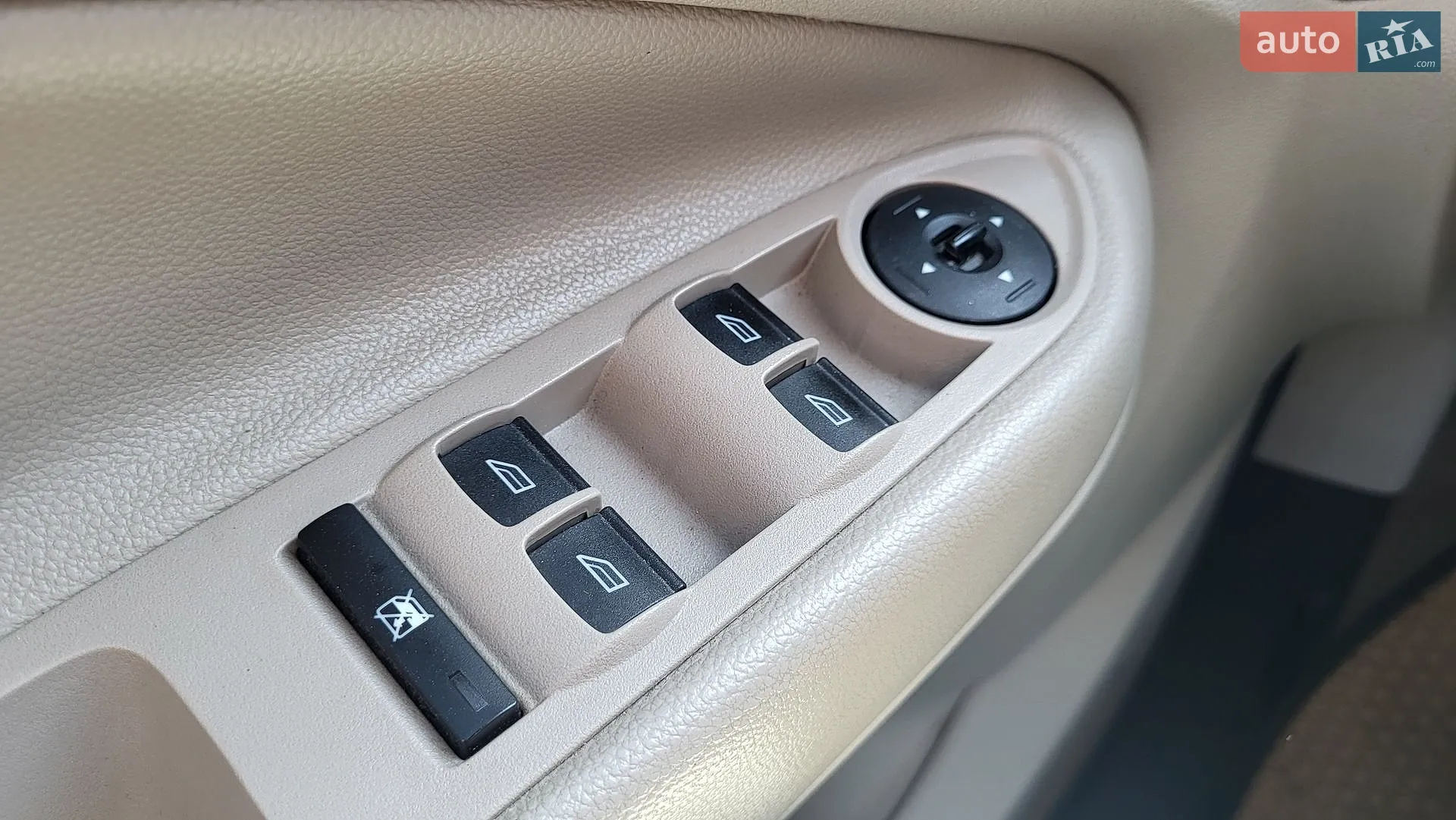 2013 Ford Escape - мініатюра 9