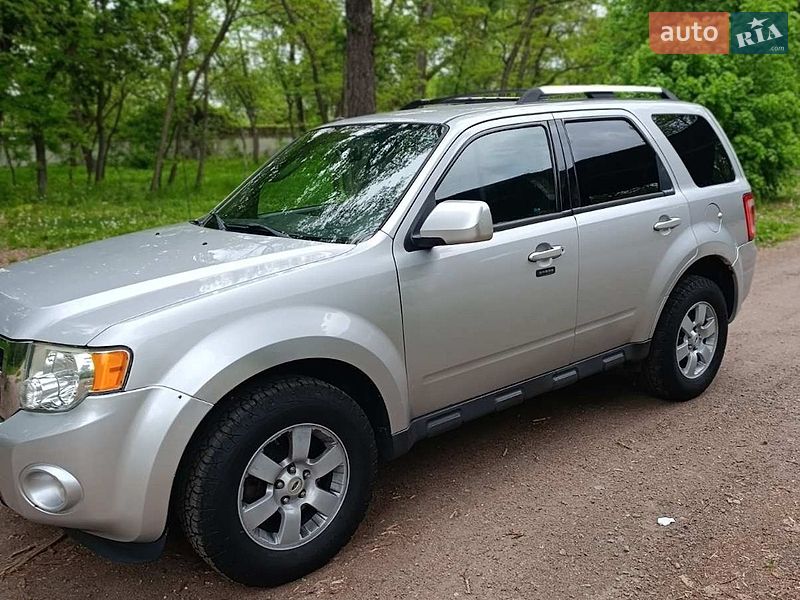 Позашляховик / Кросовер Ford Escape 2011 в Чернігові