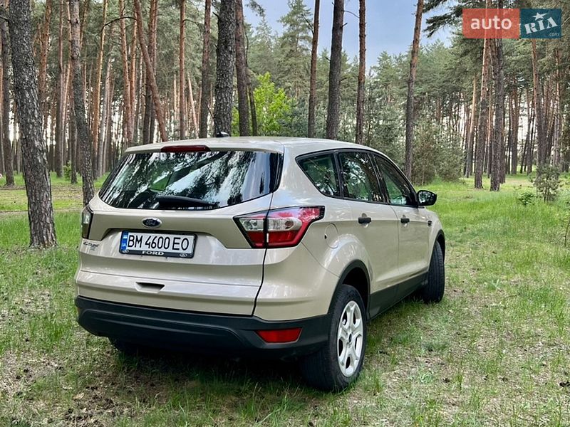 Внедорожник / Кроссовер Ford Escape 2017 в Сумах