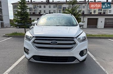 Внедорожник / Кроссовер Ford Escape 2018 в Ровно