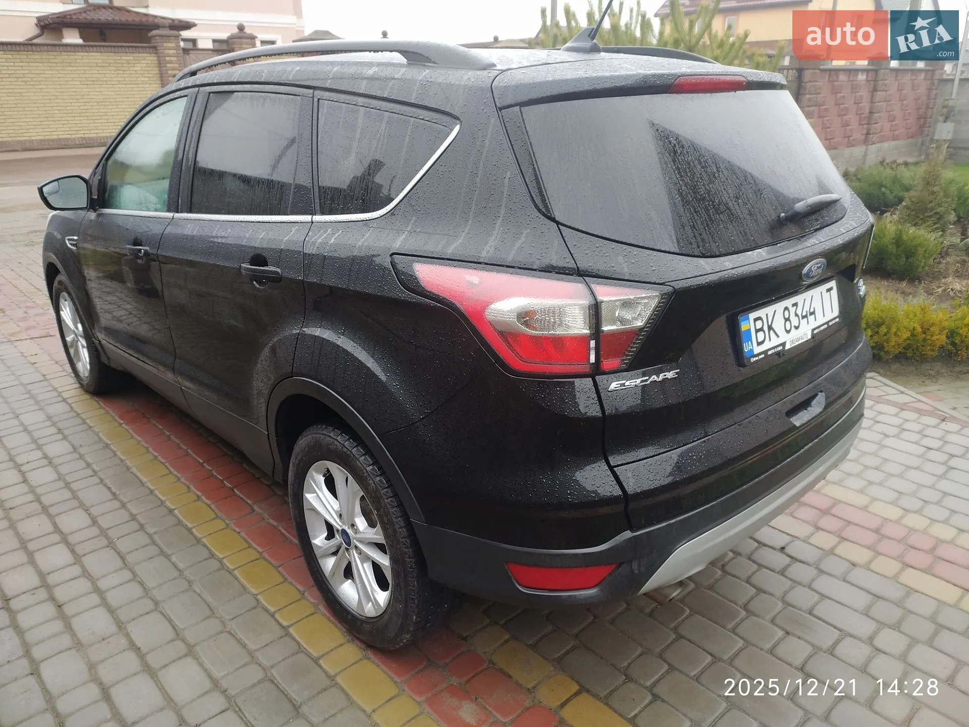 2017 Ford Escape - мініатюра 2