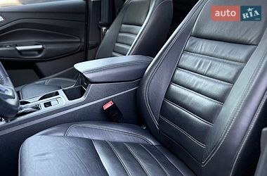 Внедорожник / Кроссовер Ford Escape 2019 в Сумах