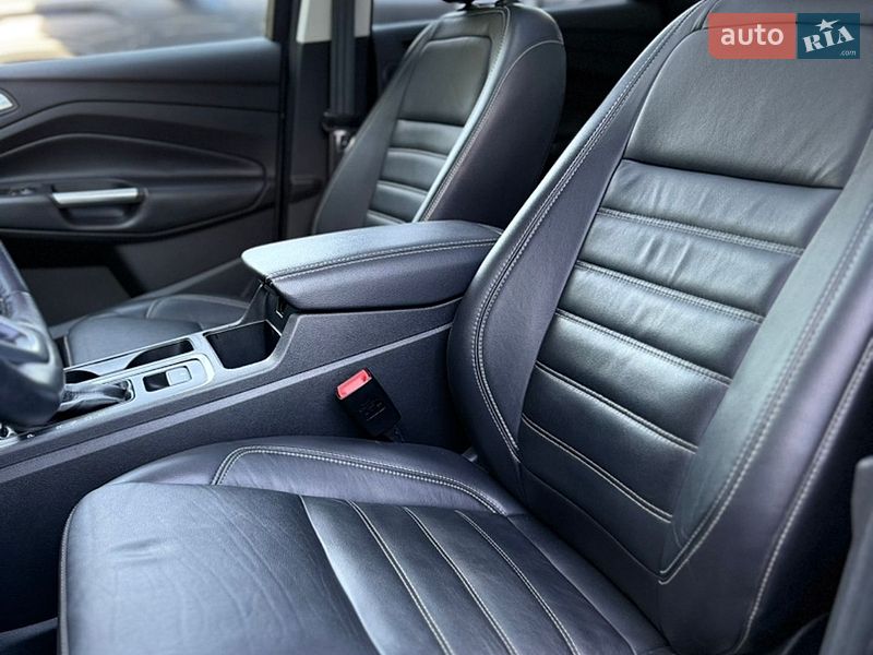 Внедорожник / Кроссовер Ford Escape 2019 в Сумах