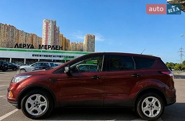 Внедорожник / Кроссовер Ford Escape 2018 в Киеве