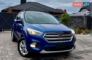 Внедорожник / Кроссовер Ford Escape 2017 в Ровно