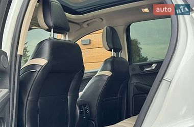Позашляховик / Кросовер Ford Escape 2020 в Рівному