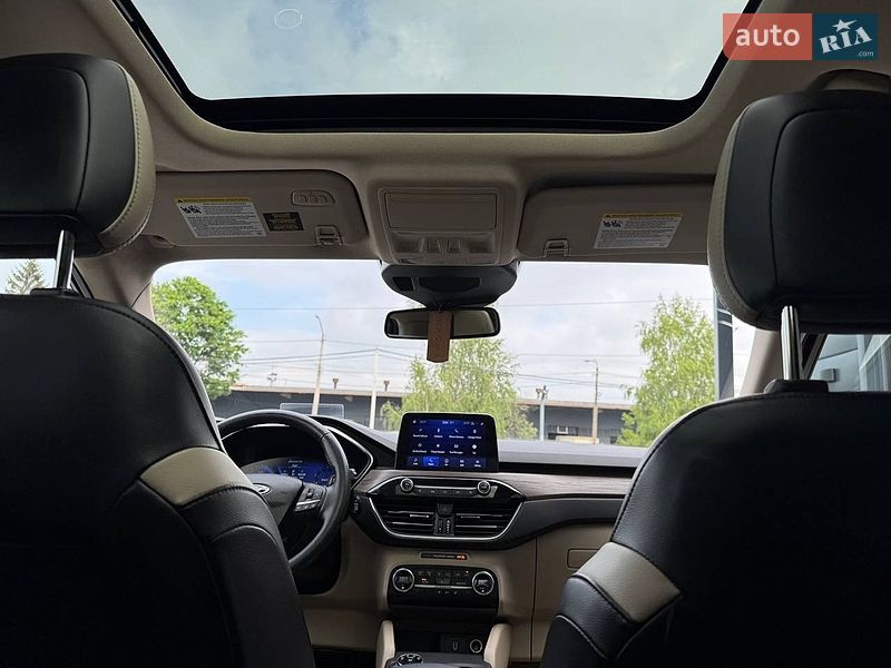 Позашляховик / Кросовер Ford Escape 2020 в Рівному