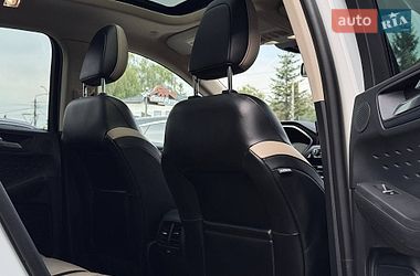 Позашляховик / Кросовер Ford Escape 2020 в Рівному