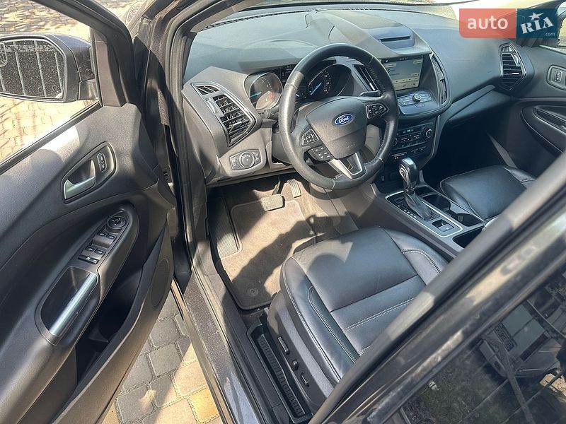 Внедорожник / Кроссовер Ford Escape 2018 в Одессе