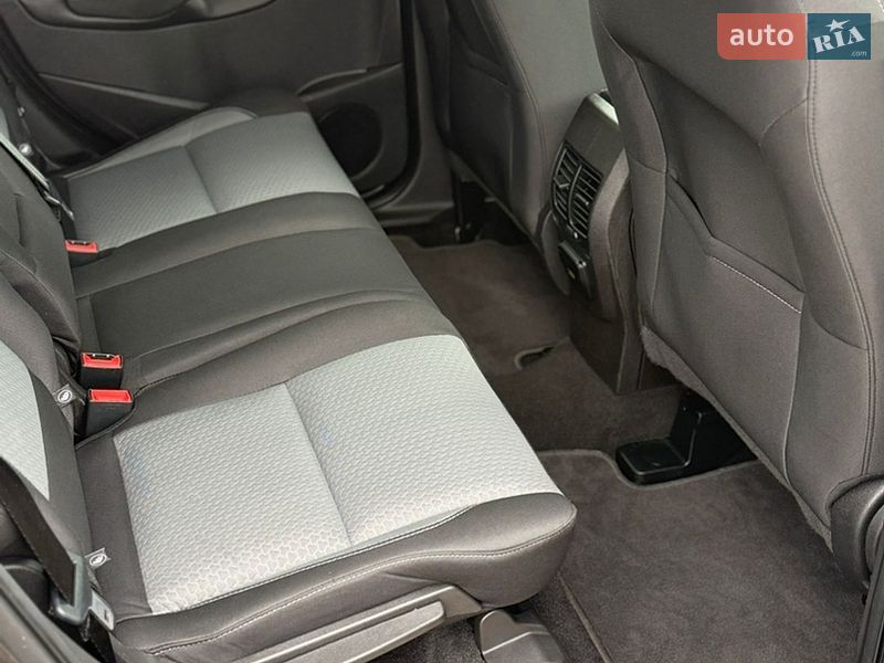 Внедорожник / Кроссовер Ford Escape 2017 в Хмельницком