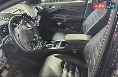 Внедорожник / Кроссовер Ford Escape 2016 в Львове