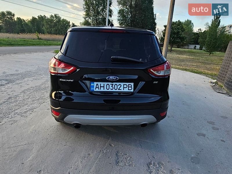 Позашляховик / Кросовер Ford Escape 2015 в Дніпрі