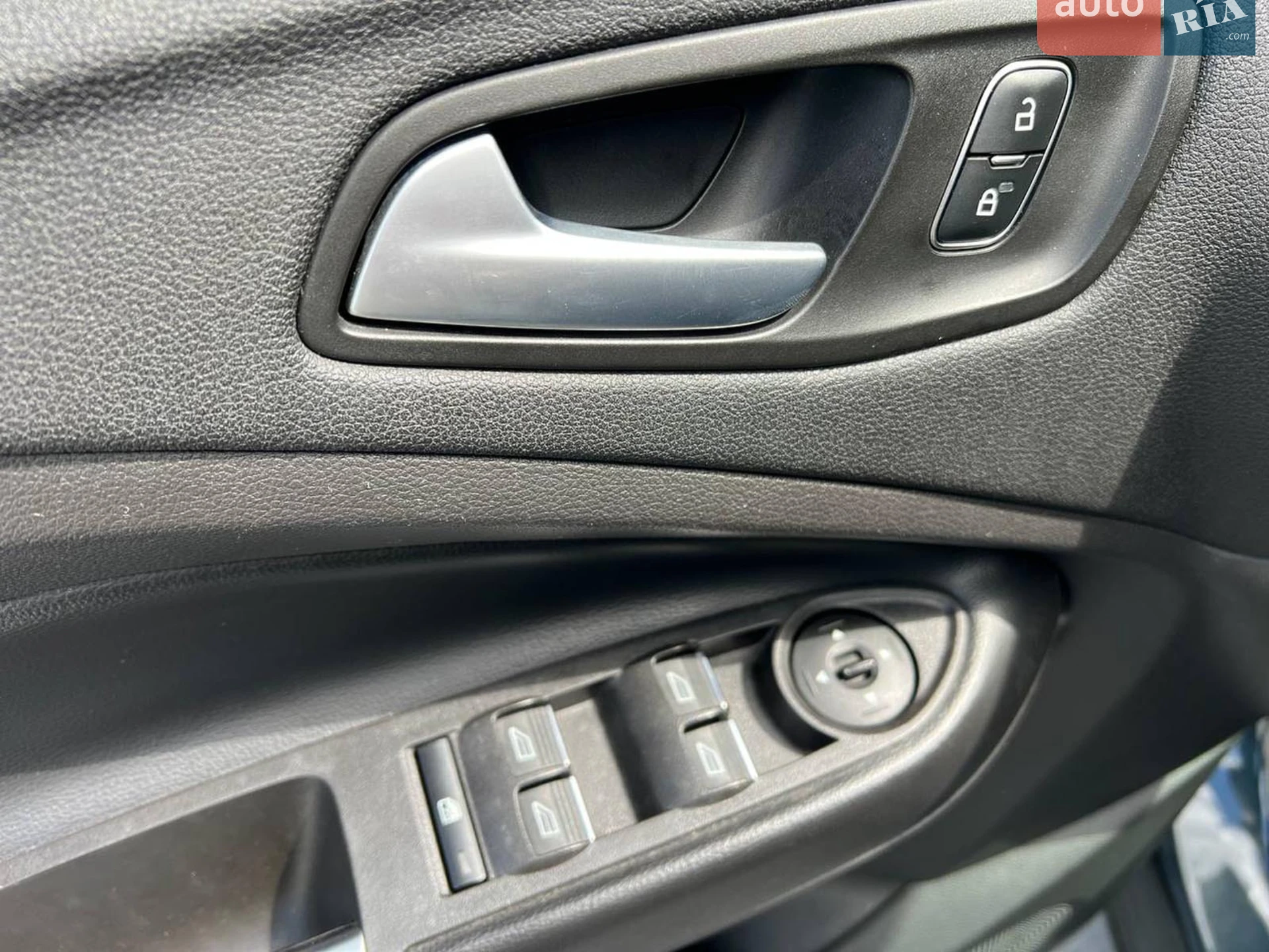 2019 Ford Escape - мініатюра 18