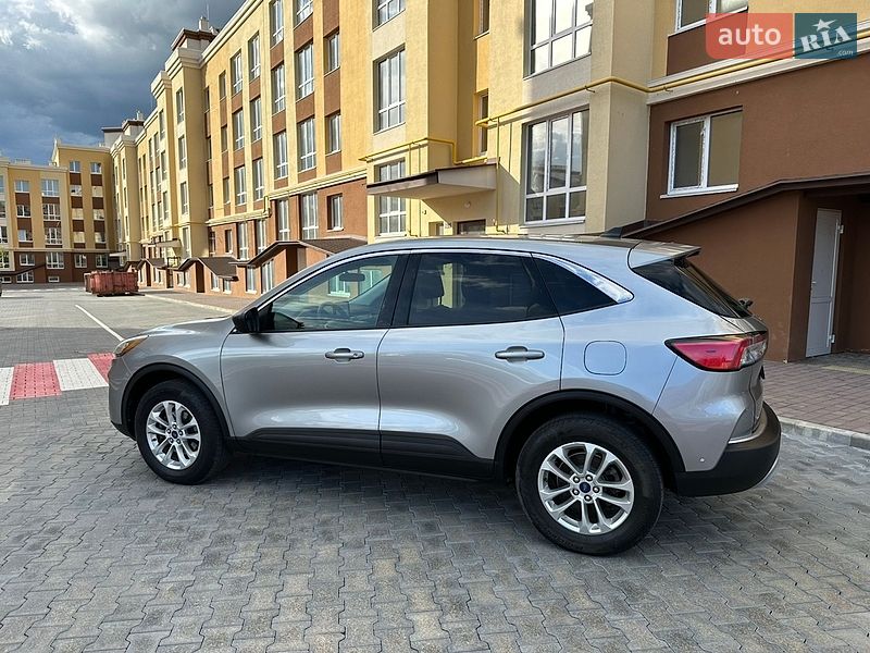 Внедорожник / Кроссовер Ford Escape 2022 в Киеве