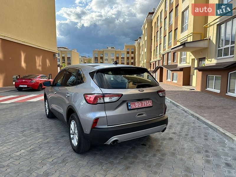Внедорожник / Кроссовер Ford Escape 2022 в Киеве