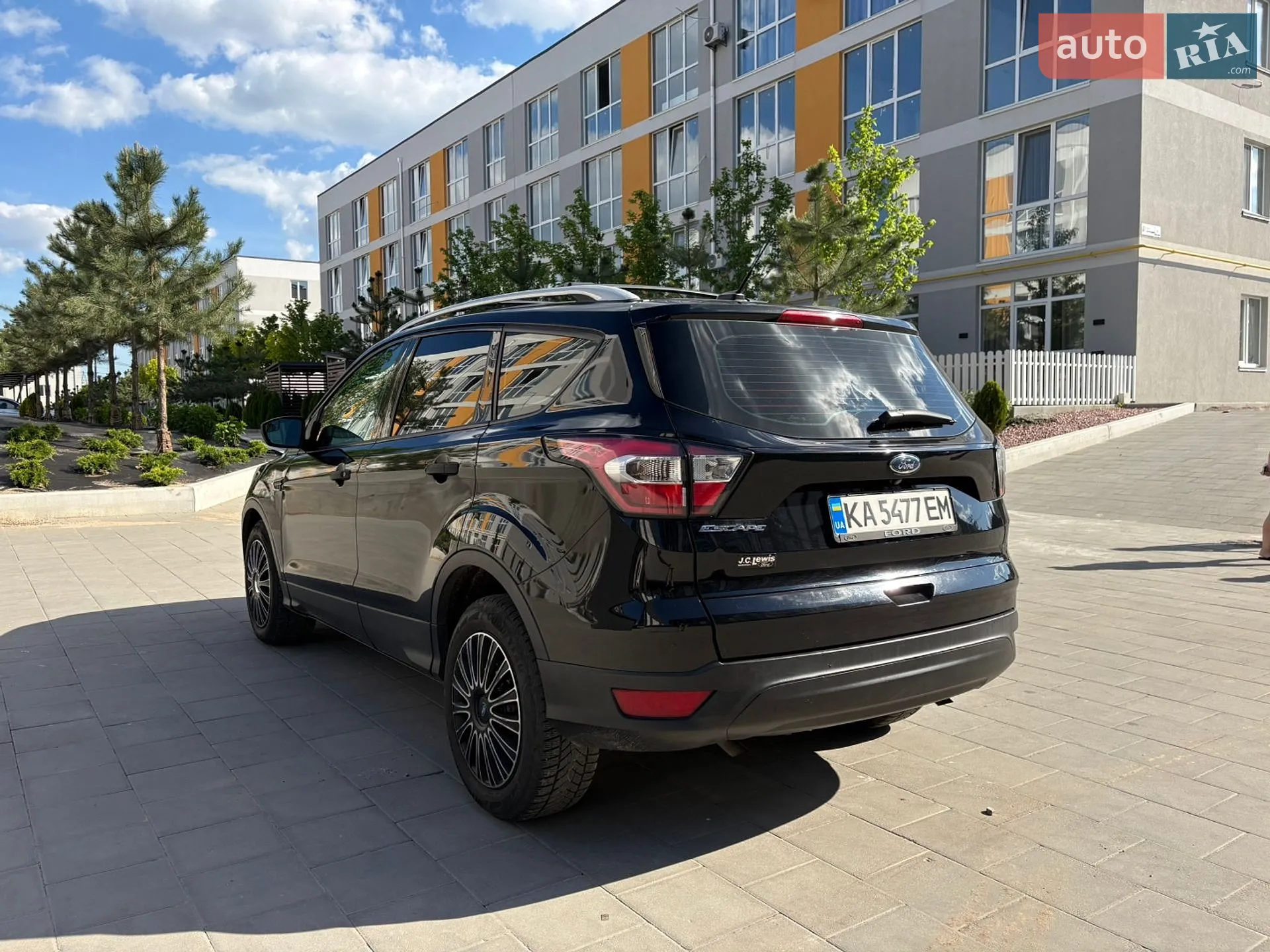 Ford Escape 2017 VIN 1FMCU0F72HUE84341 фото оголошення 3 з 21